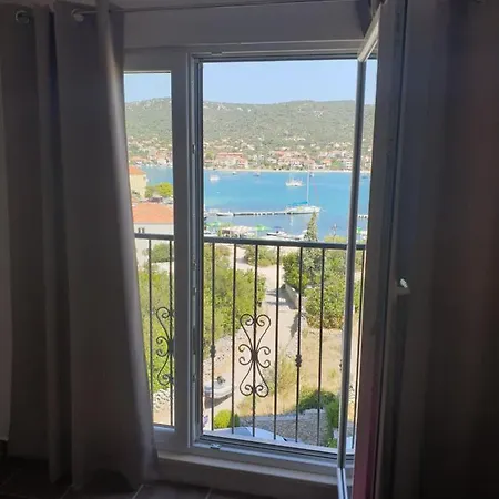 Zdenka Apartamento *